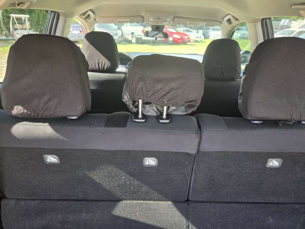 Photo 9 of this TOYOTA RAV4