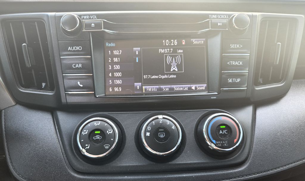 Photo 16 of this TOYOTA RAV4