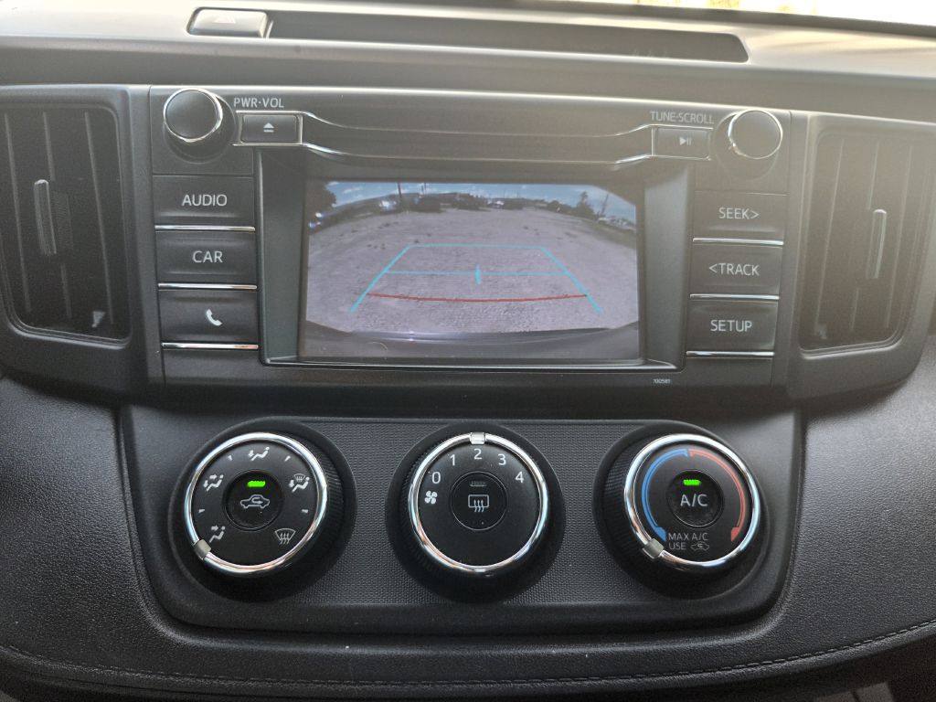 Photo 17 of this TOYOTA RAV4