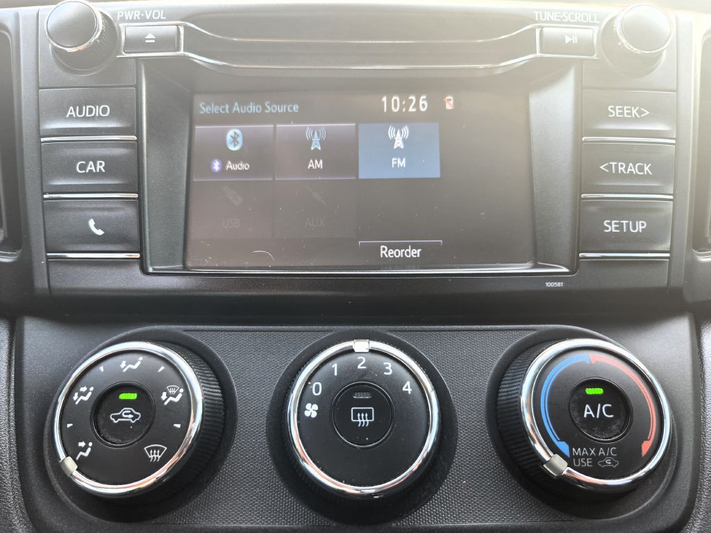 Photo 18 of this TOYOTA RAV4