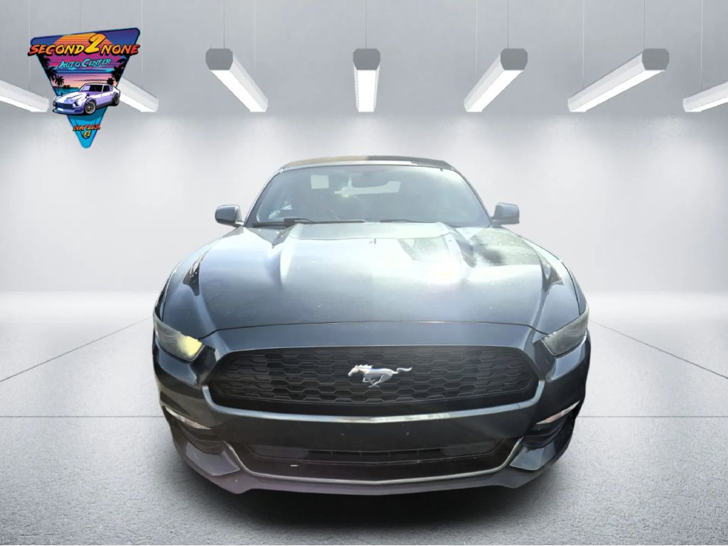 Photo 2 of this FORD MUSTANG