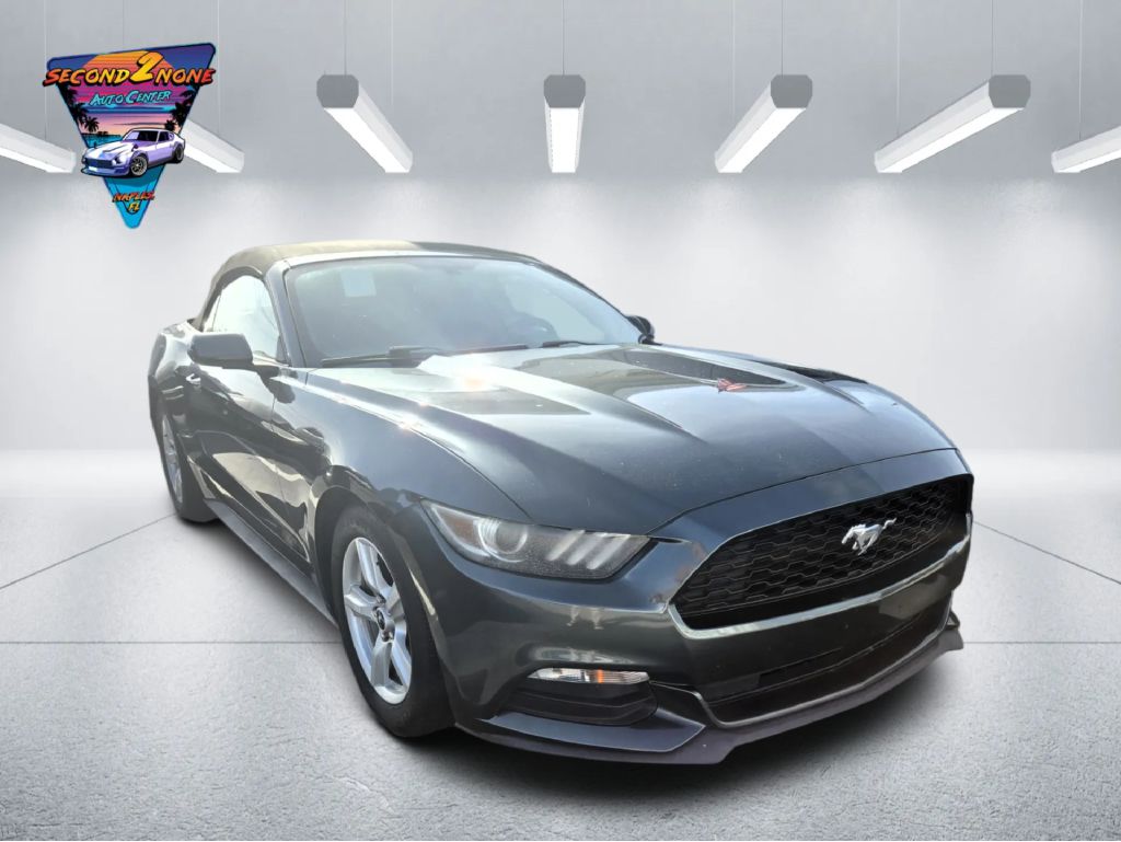 Photo 3 of this FORD MUSTANG