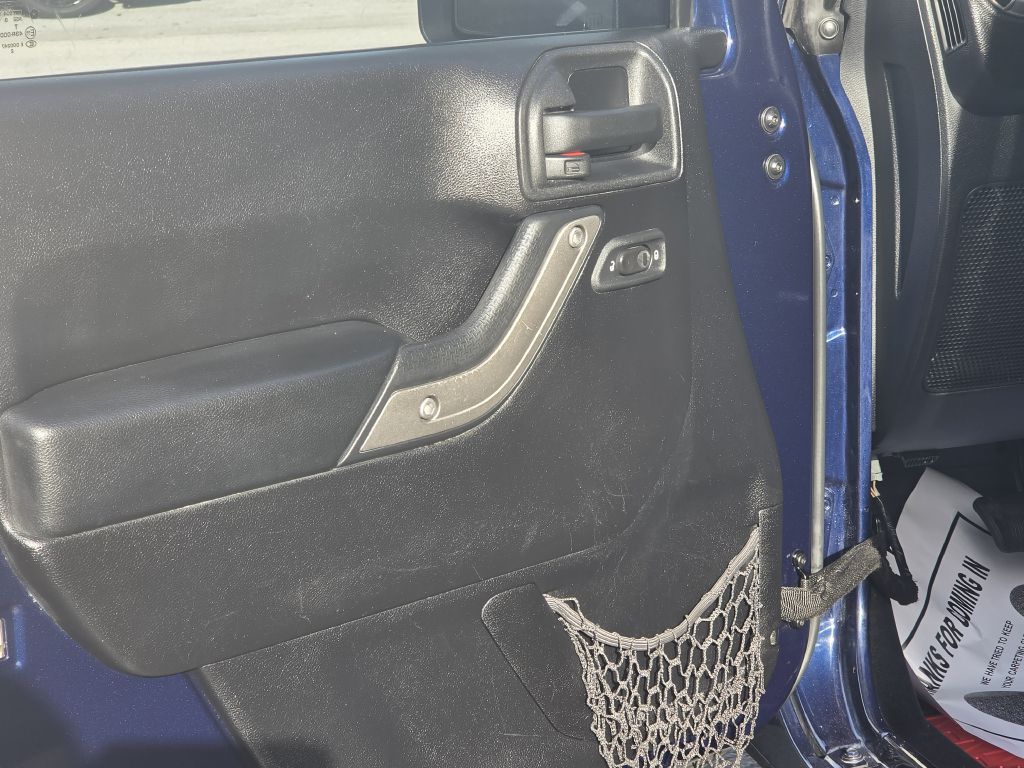 Photo 7 of this JEEP WRANGLER