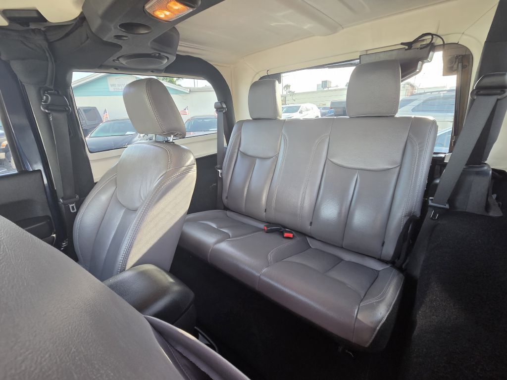 Photo 10 of this JEEP WRANGLER