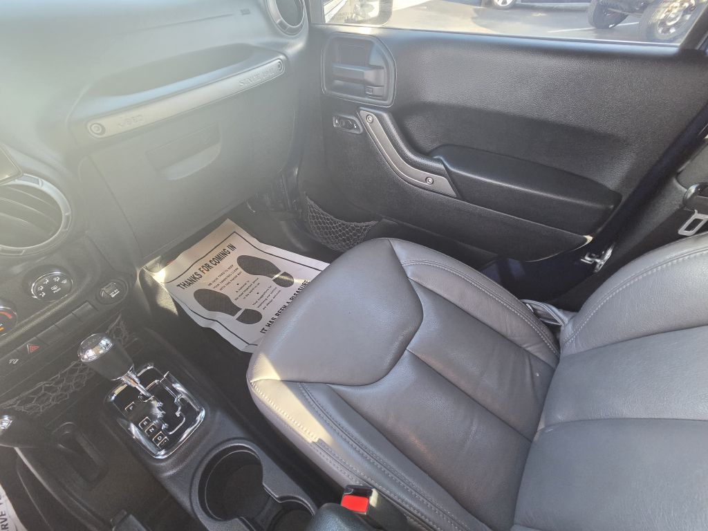 Photo 12 of this JEEP WRANGLER