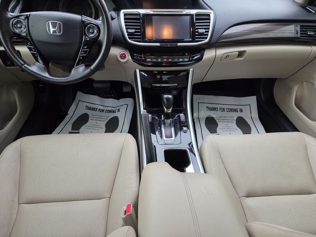 Photo 9 of this HONDA ACCORD
