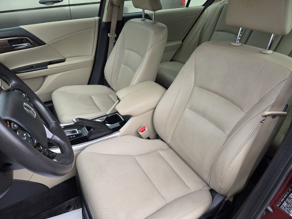 Photo 11 of this HONDA ACCORD