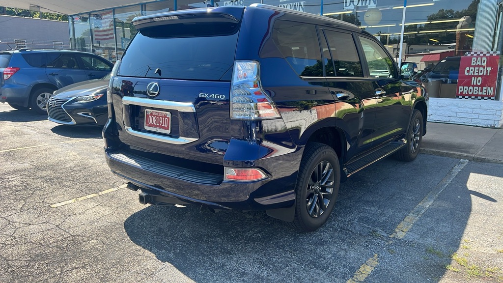 Photo 2 of this LEXUS GX