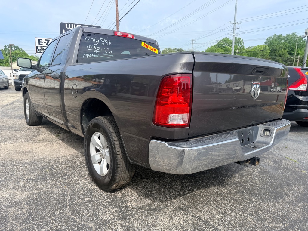 Photo 3 of this RAM 1500 CLASSIC