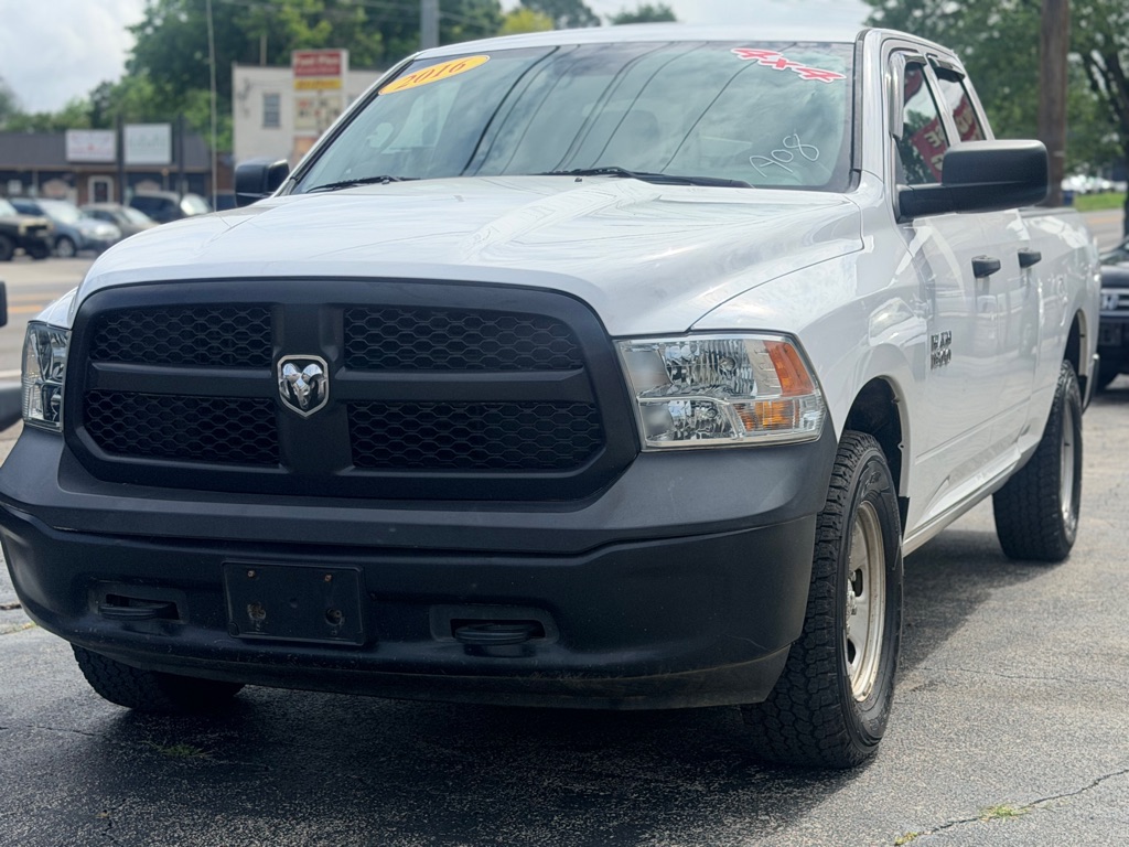 Photo 2 of this RAM 1500