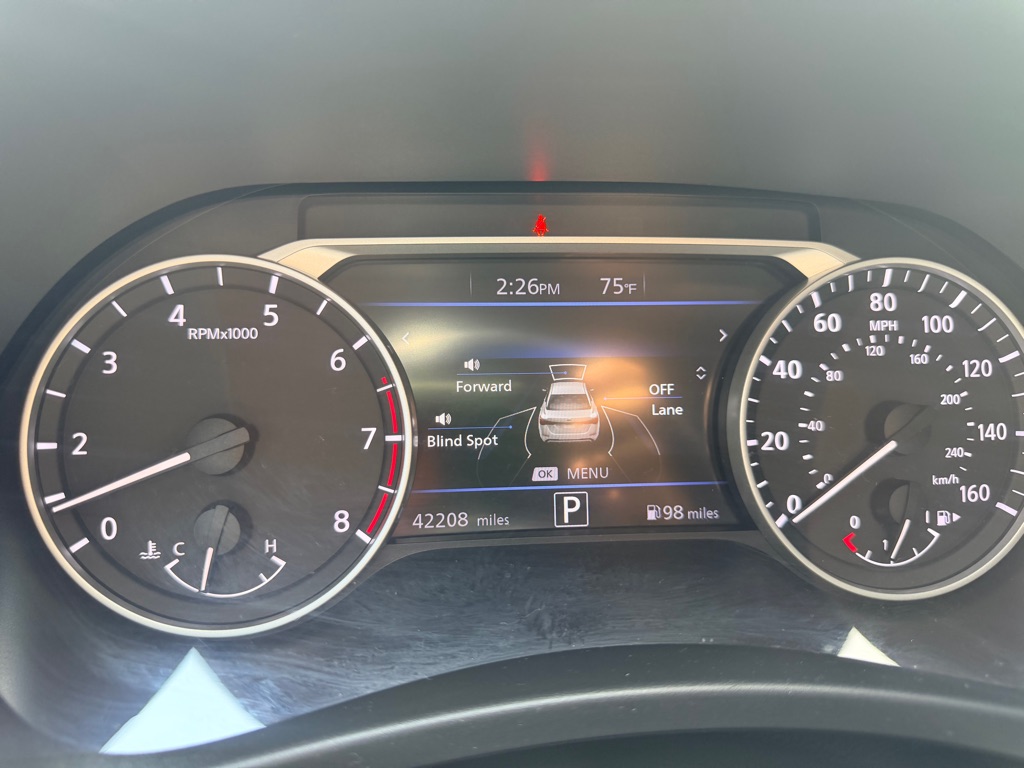 Photo 26 of this NISSAN SENTRA