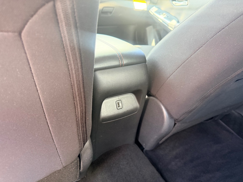 Photo 24 of this NISSAN SENTRA