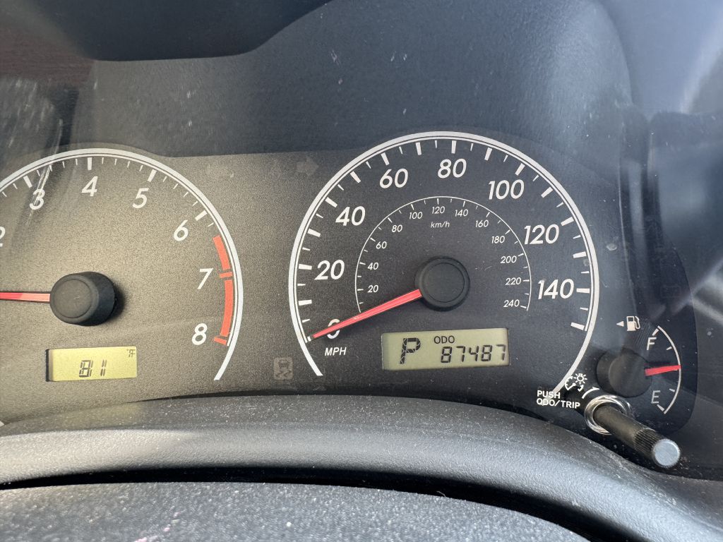 Photo 5 of this TOYOTA COROLLA