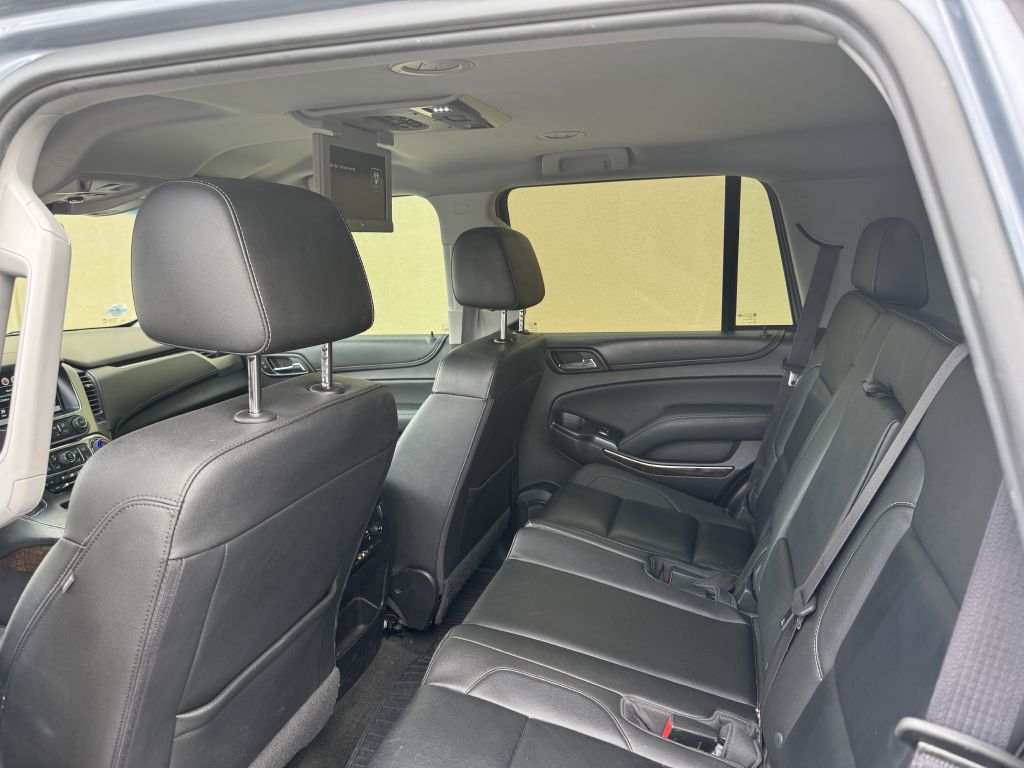 Photo 4 of this CHEVROLET TAHOE