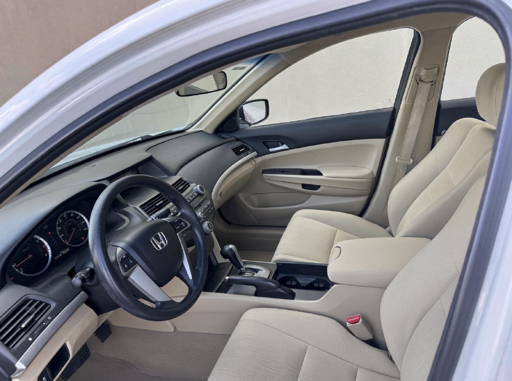 Photo 3 of this HONDA ACCORD