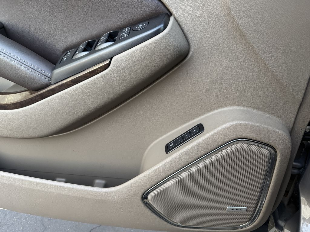 Photo 9 of this CHEVROLET TAHOE