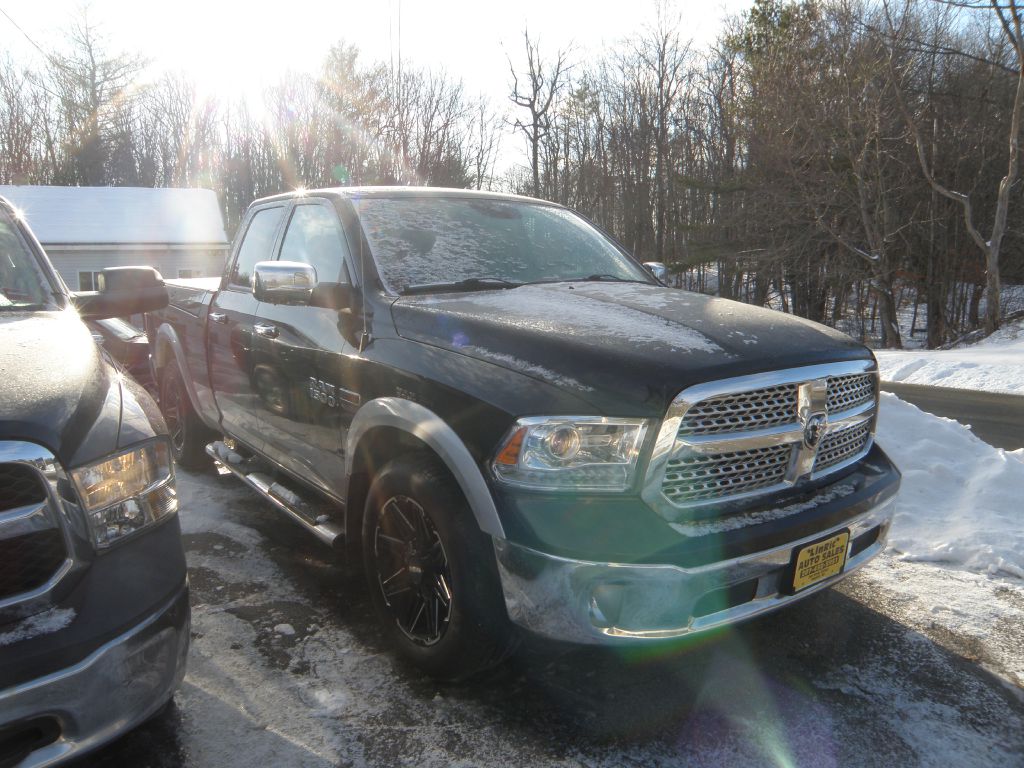 2017 RAM 1500 Laramie 4x4 Quad Cab 6'4's photo