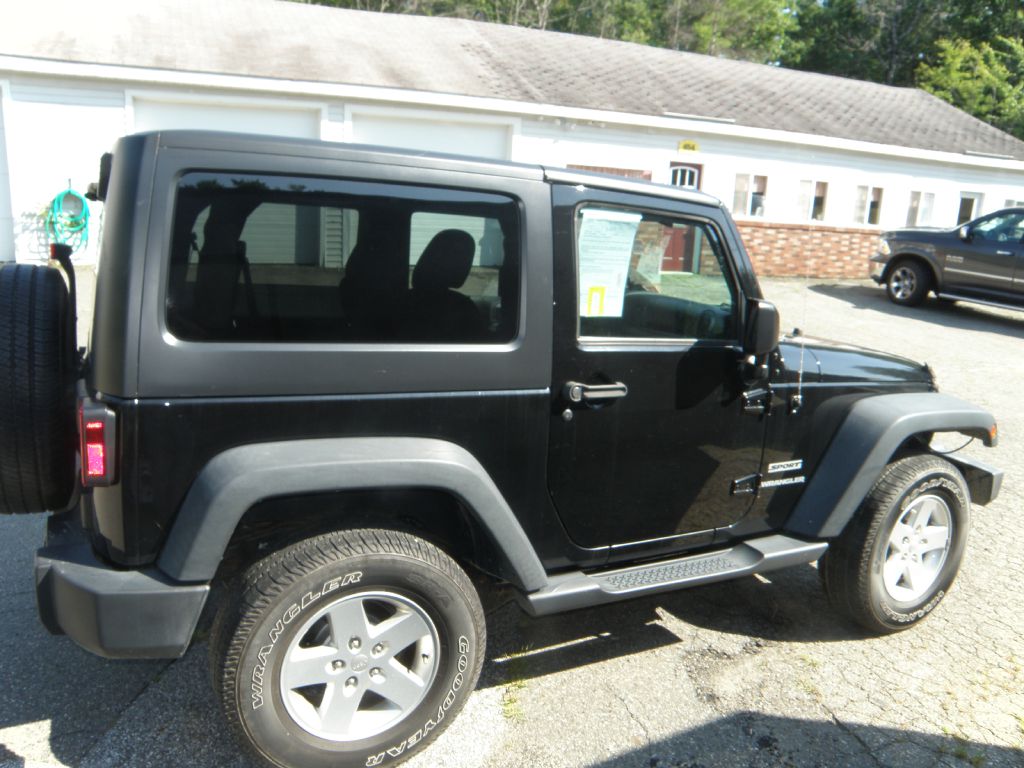 2017 Jeep Wrangler Sport S - Photo 7