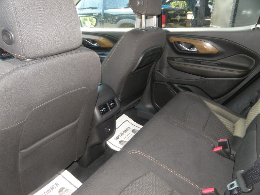 2020 GMC Terrain SLE - Photo 11
