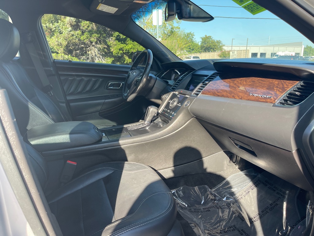 FORD TAURUS 2017 FORD TAURUS 1FAHP2F83HG121721