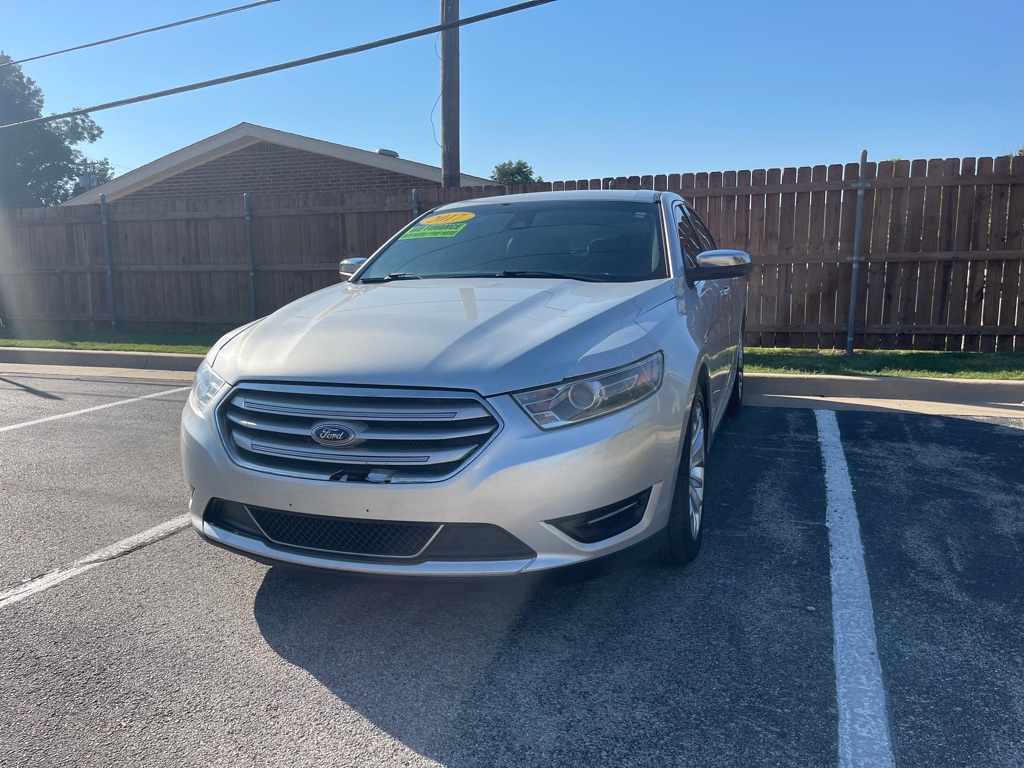FORD TAURUS 2017 FORD TAURUS 1FAHP2F83HG121721