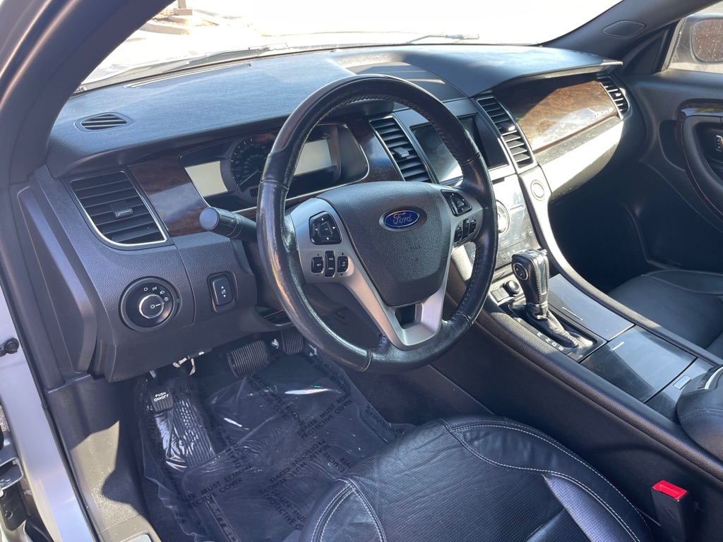 FORD TAURUS 2017 FORD TAURUS 1FAHP2F83HG121721