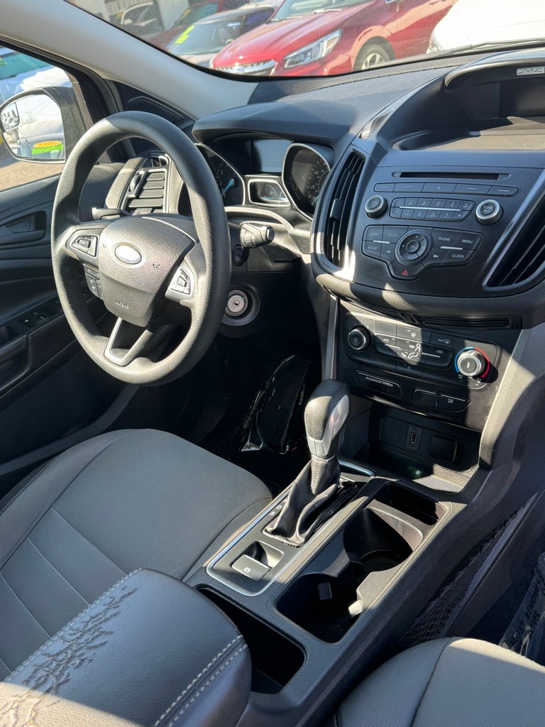FORD ESCAPE 2017 FORD ESCAPE 1FMCU0F71HUD53062