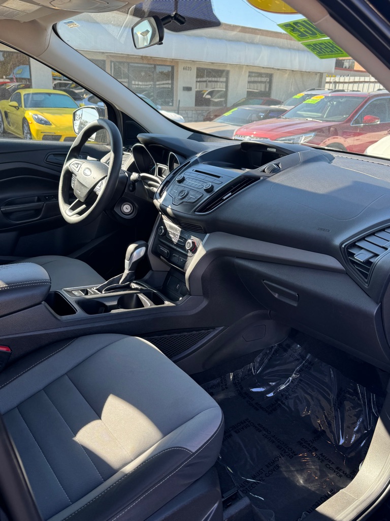 FORD ESCAPE 2017 FORD ESCAPE 1FMCU0F71HUD53062