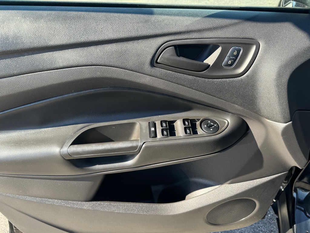 FORD ESCAPE 2017 FORD ESCAPE 1FMCU0F71HUD53062
