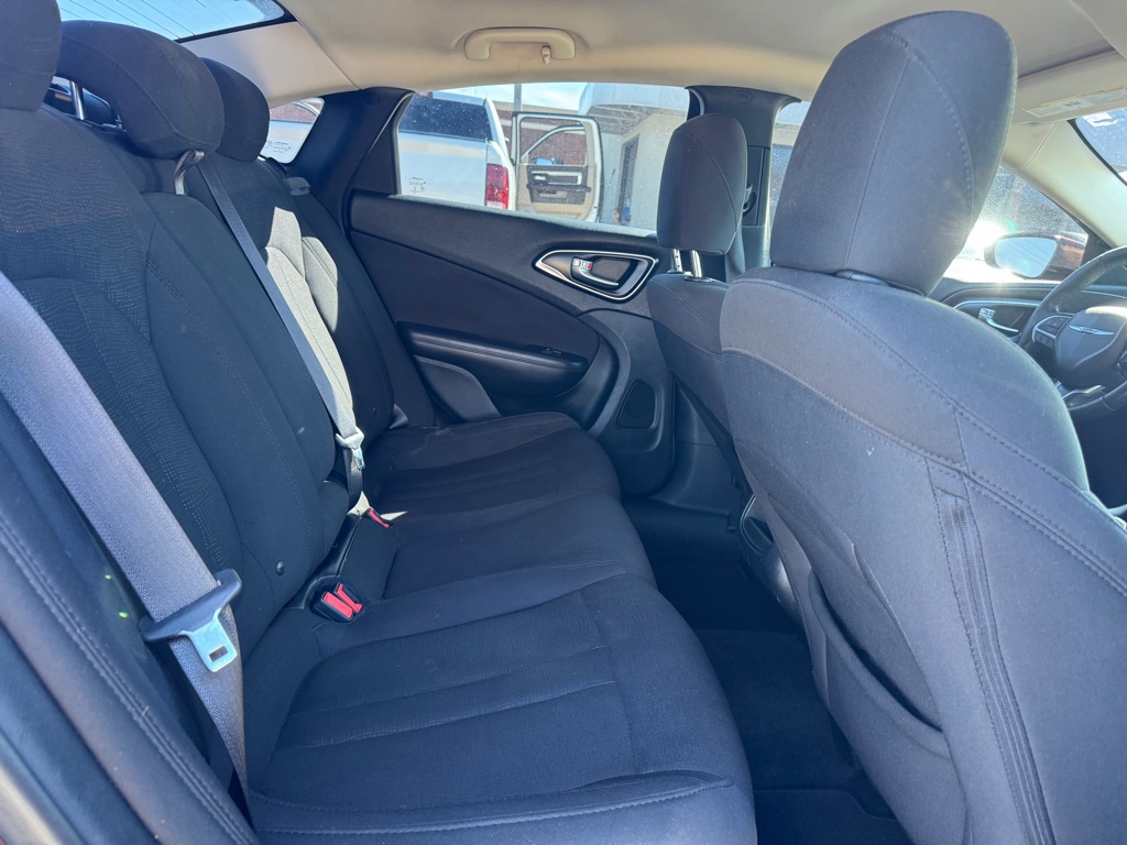 CHRYSLER 200 2016 CHRYSLER 200 1C3CCCFB3GN189825