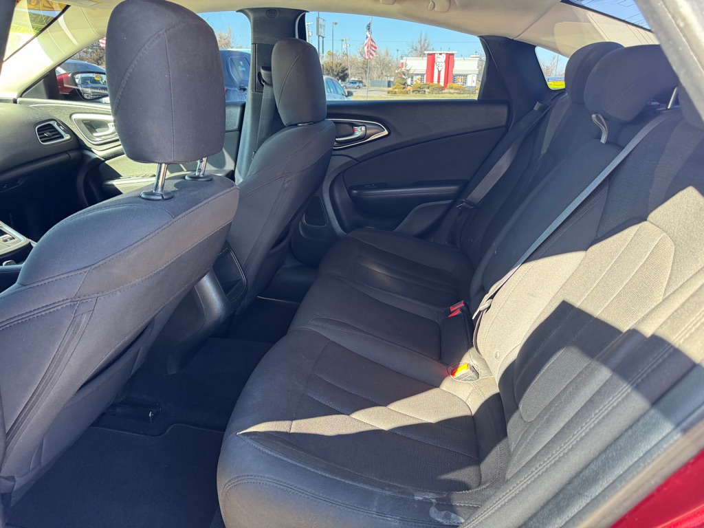 CHRYSLER 200 2016 CHRYSLER 200 1C3CCCFB3GN189825