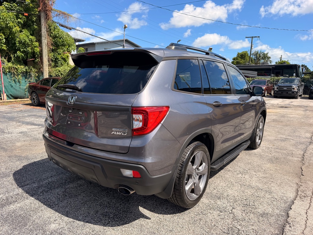 Photo 11 of this HONDA PASSPORT