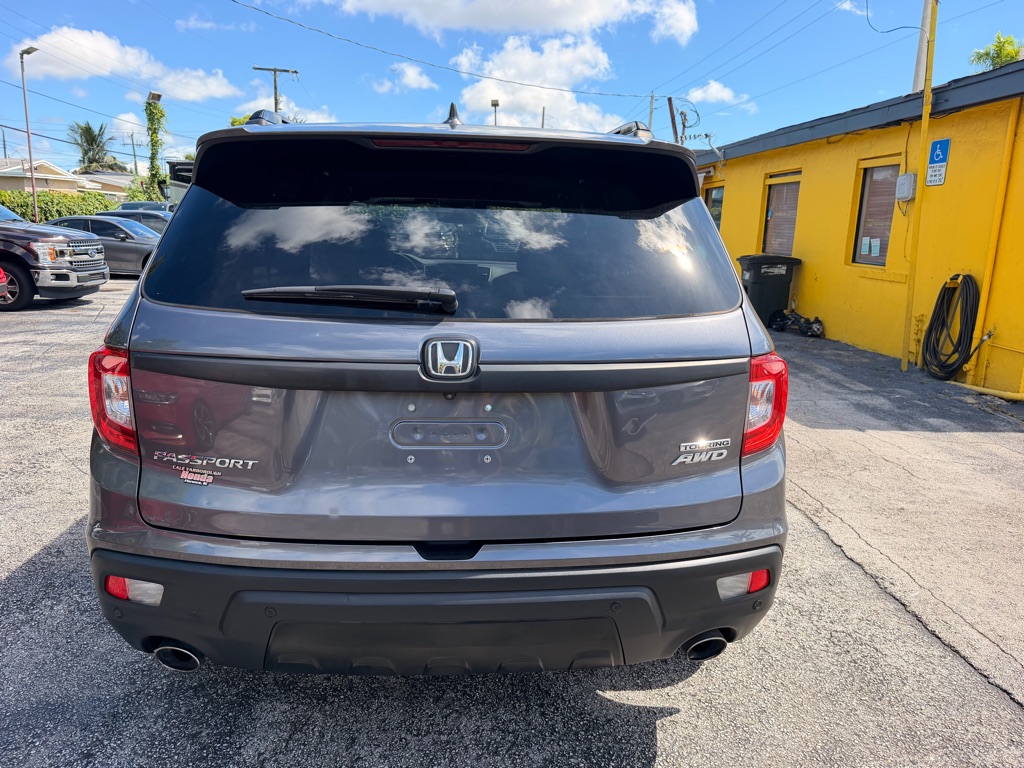 Photo 13 of this HONDA PASSPORT