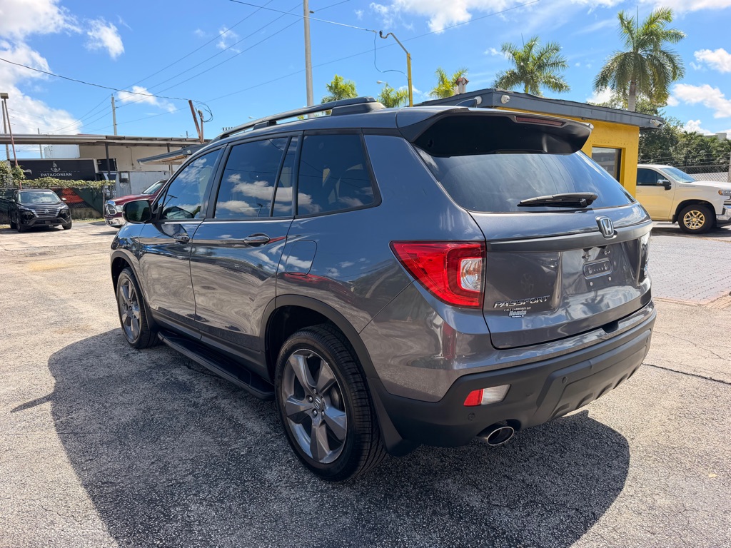 Photo 15 of this HONDA PASSPORT