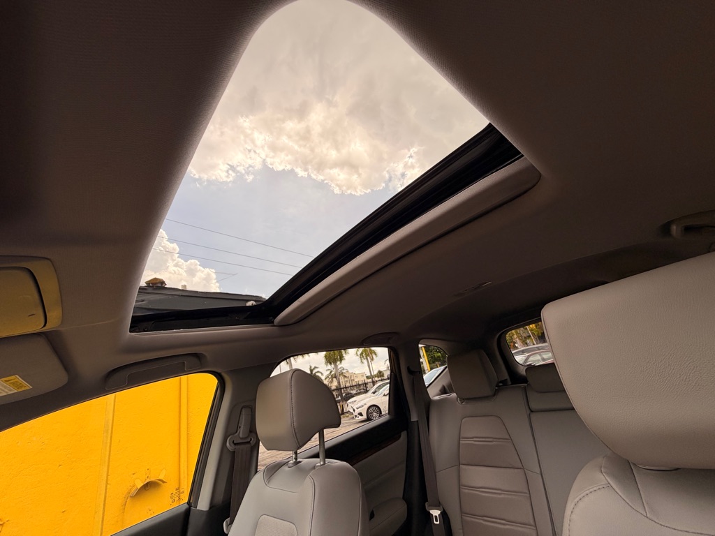 Photo 23 of this HONDA CR-V
