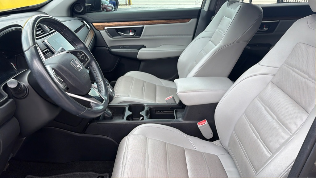 Photo 13 of this HONDA CR-V