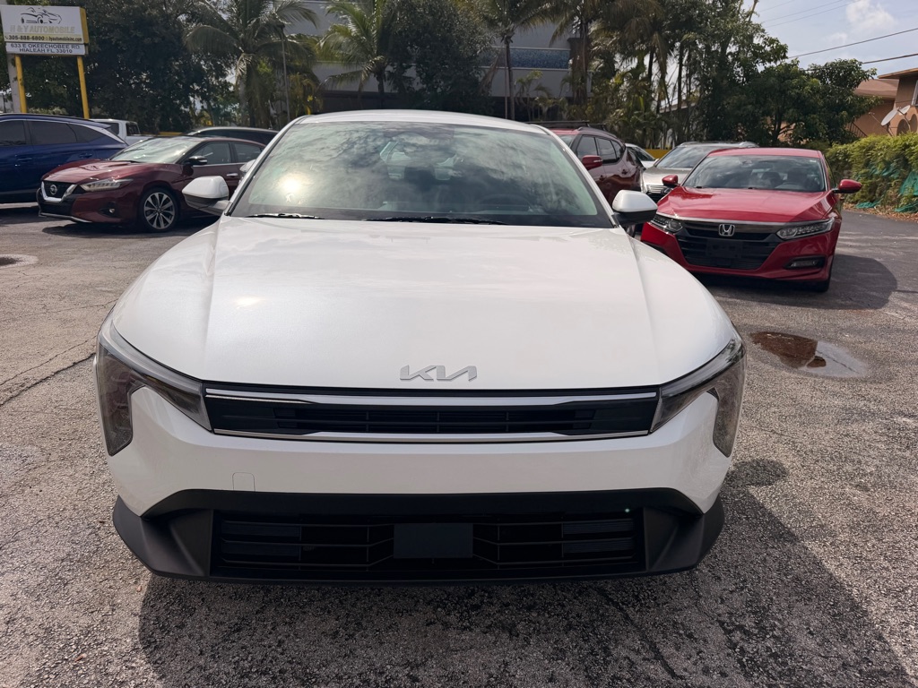 Photo 5 of this KIA K4