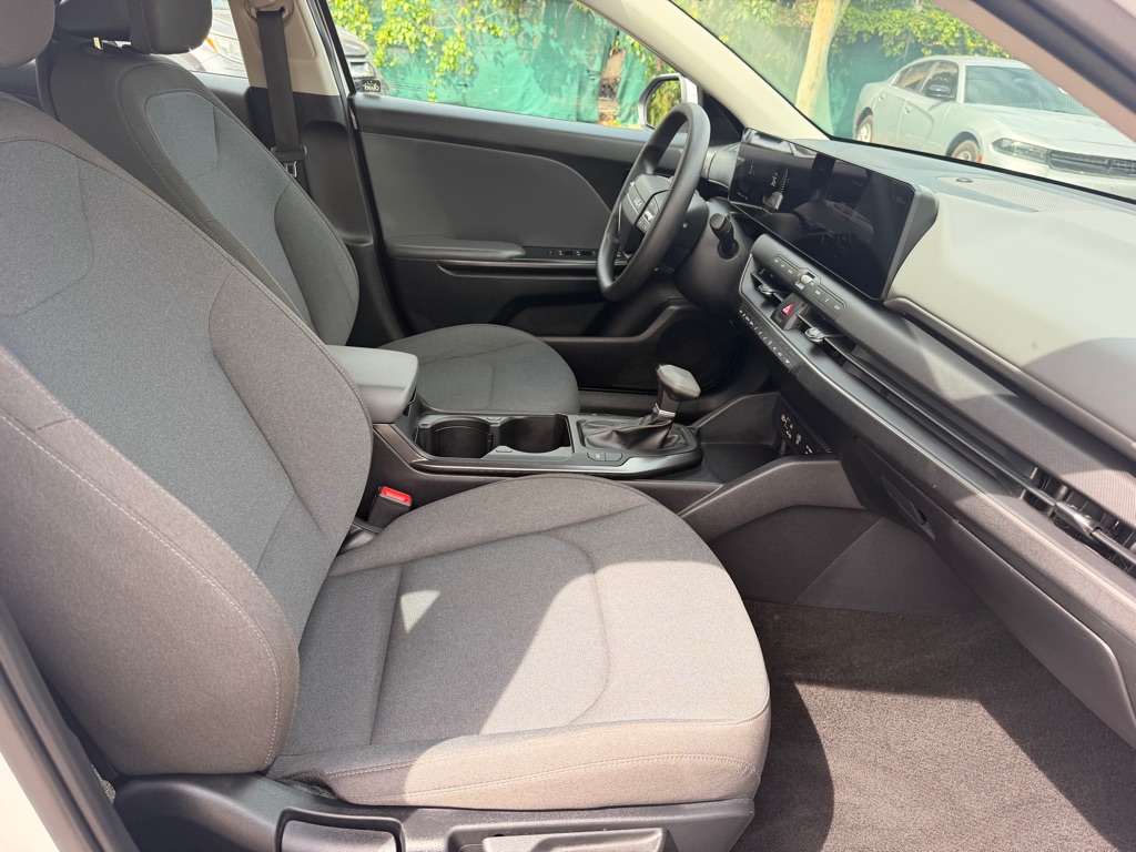 Photo 16 of this KIA K4