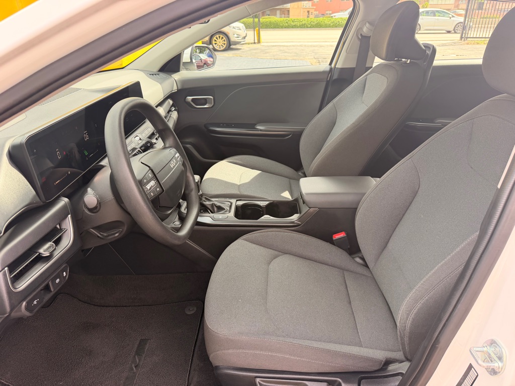 Photo 15 of this KIA K4