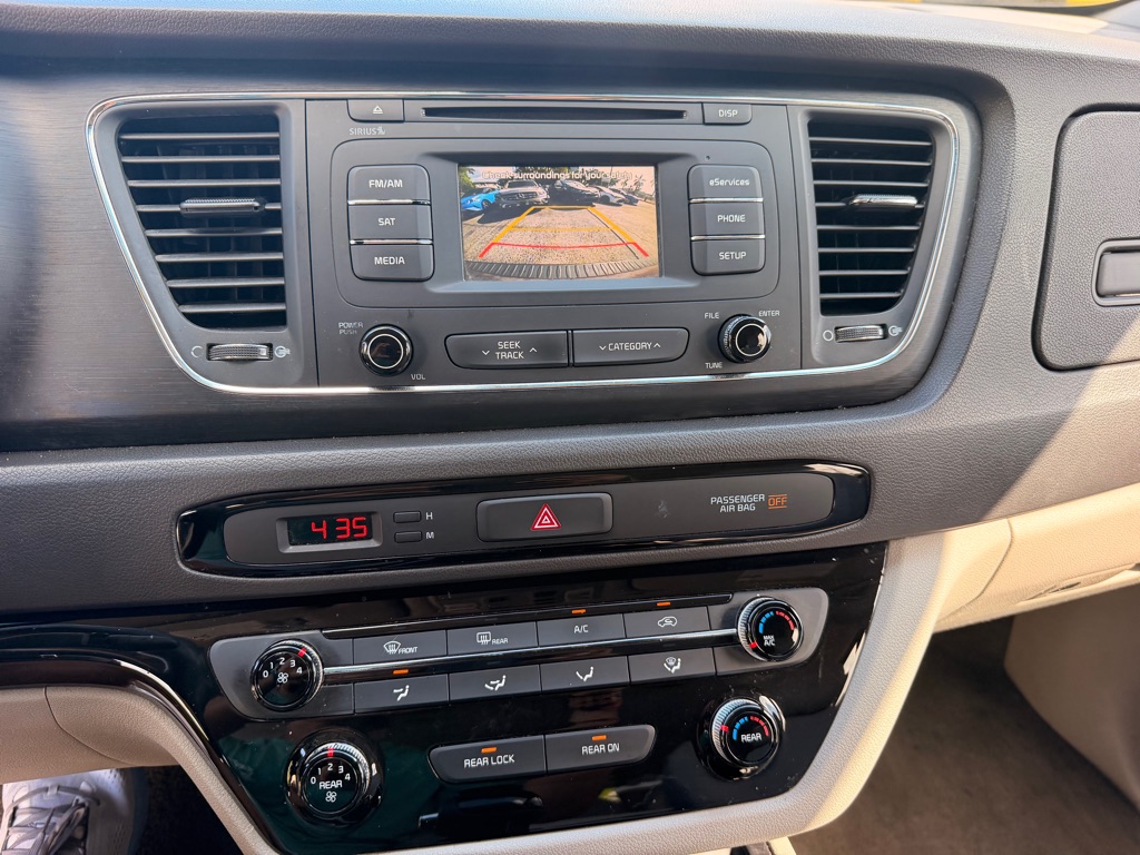 Photo 20 of this KIA SEDONA