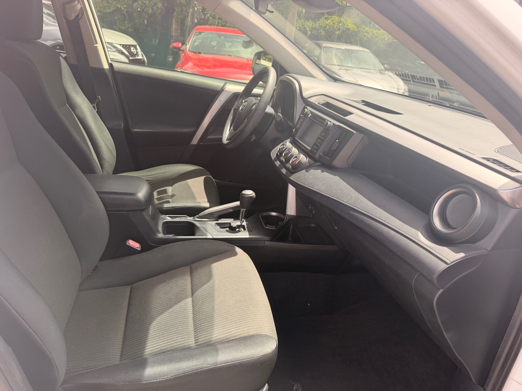 Photo 15 of this TOYOTA RAV4