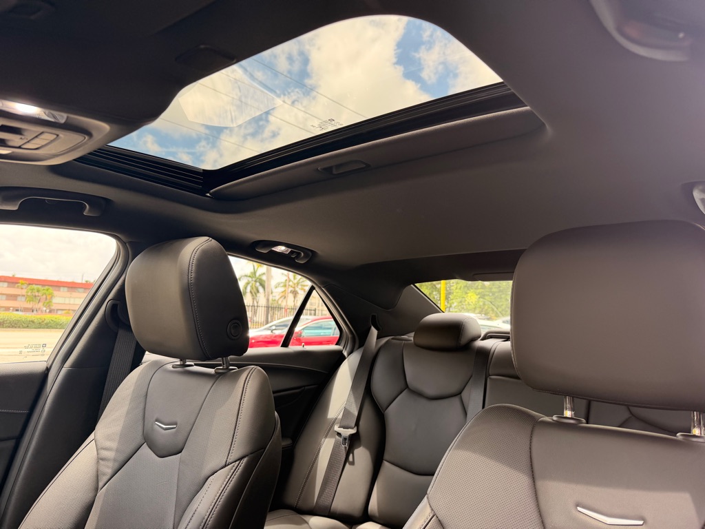 Photo 19 of this CADILLAC CT4