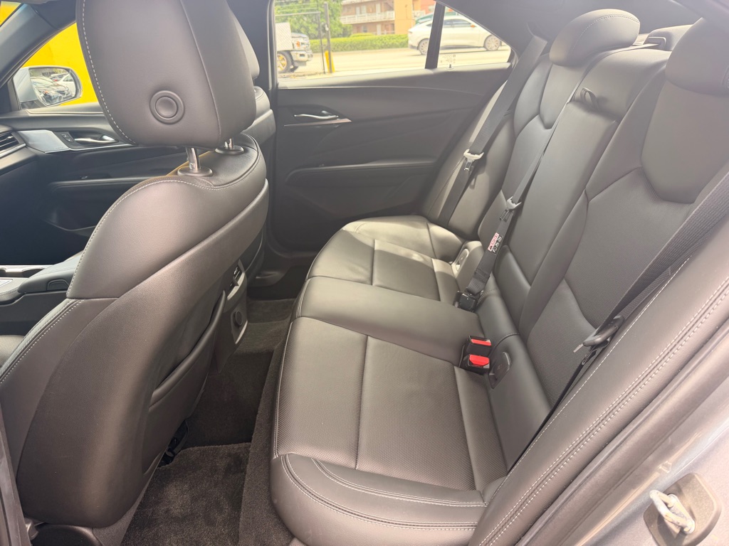 Photo 18 of this CADILLAC CT4