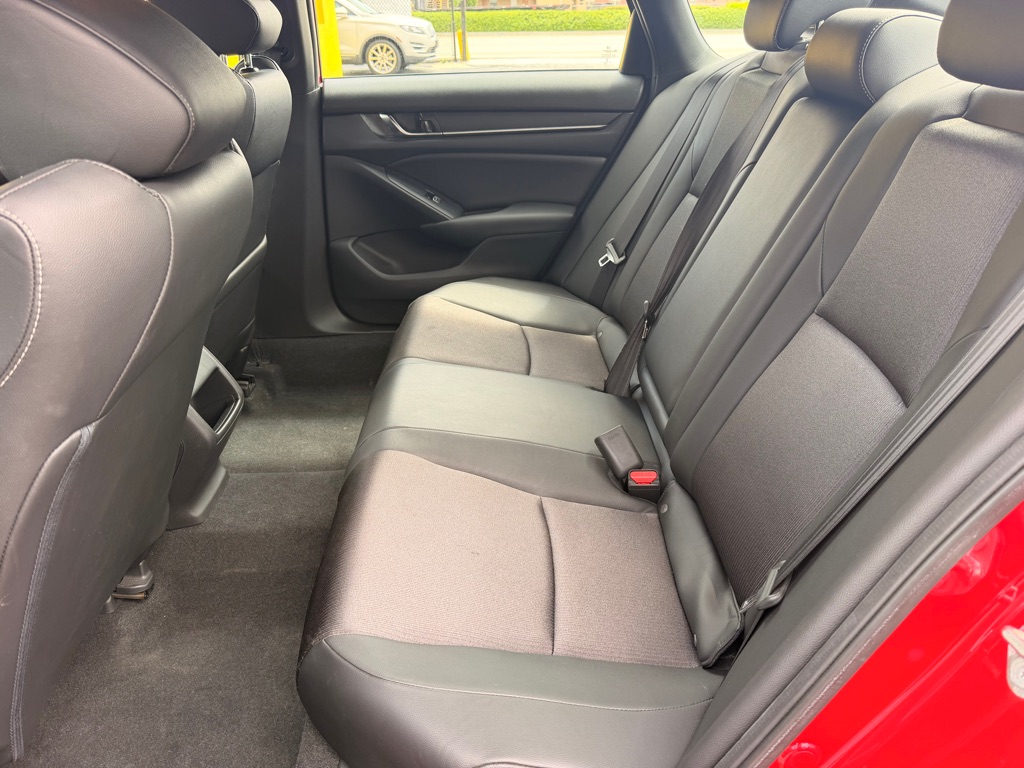 Photo 19 of this HONDA ACCORD