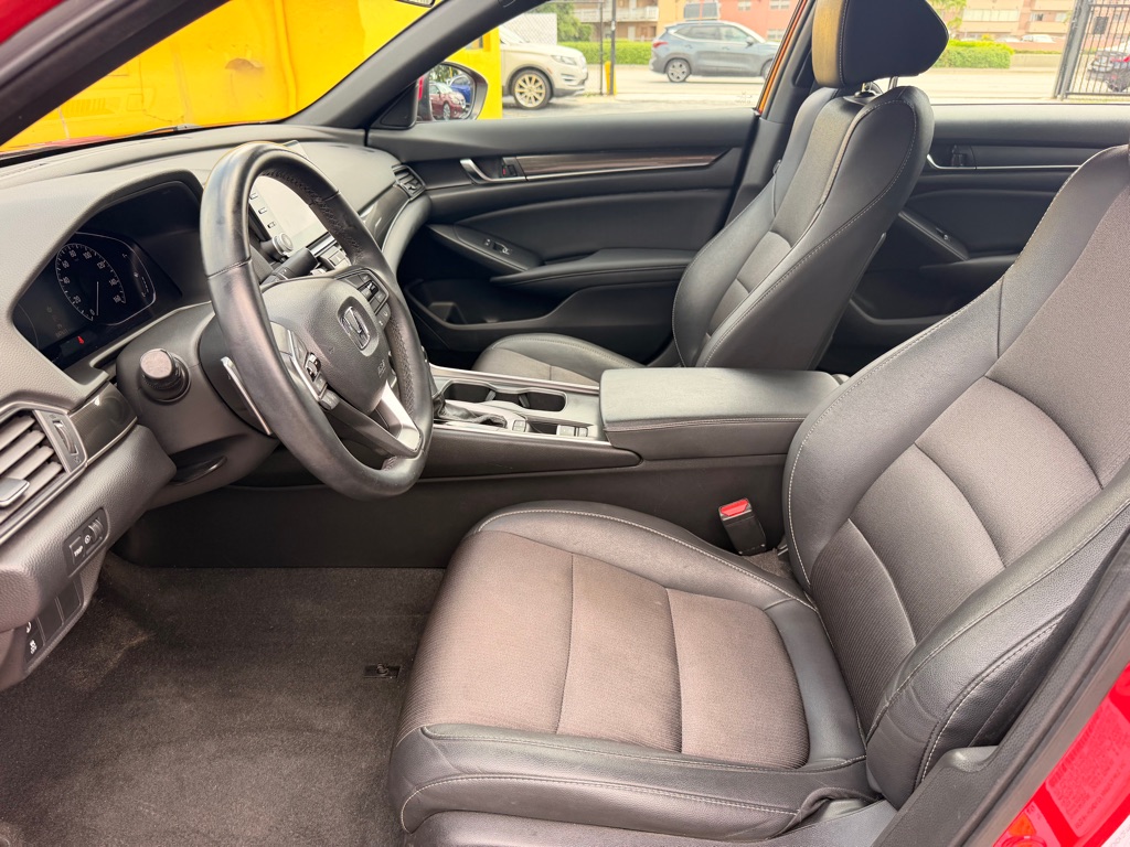 Photo 16 of this HONDA ACCORD