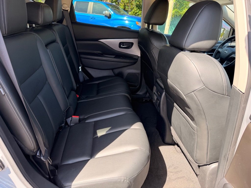 Photo 14 of this NISSAN MURANO