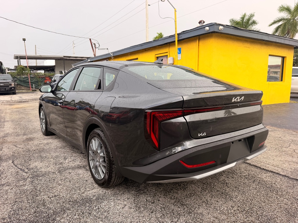 Photo 12 of this KIA K4