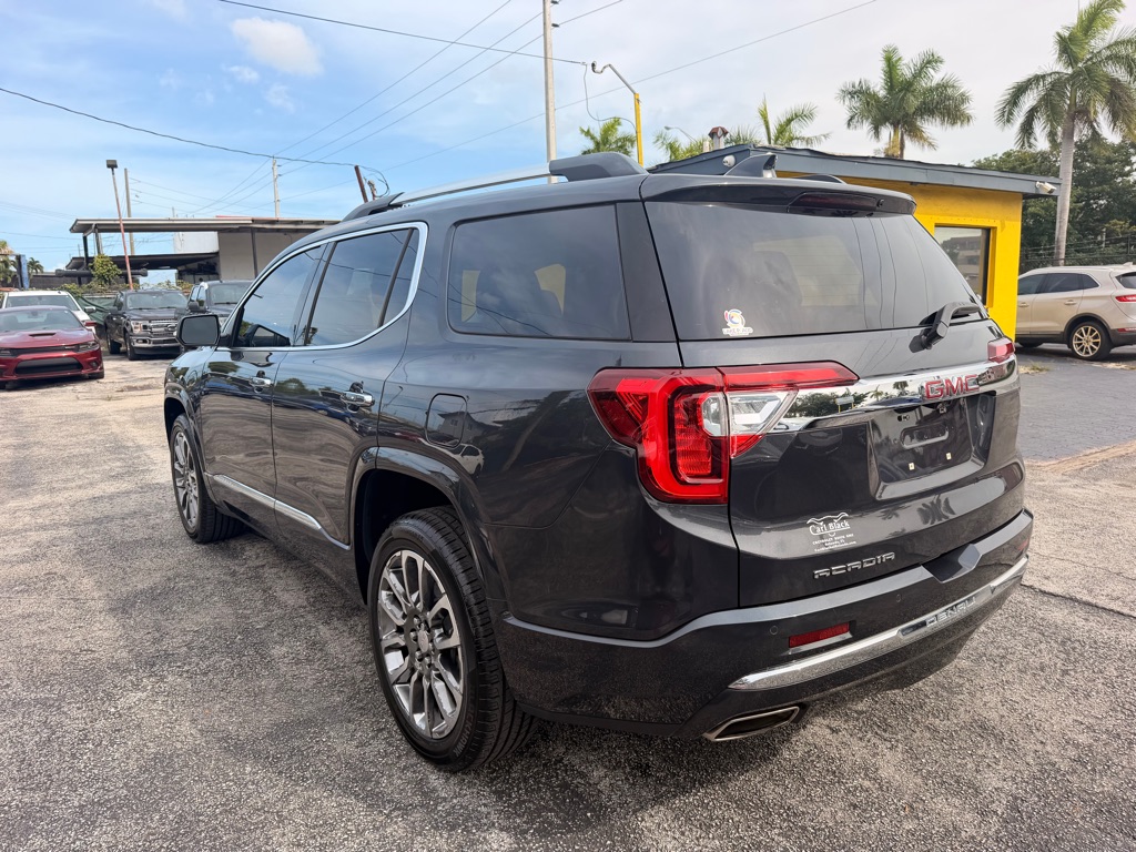 Photo 11 of this GMC ACADIA