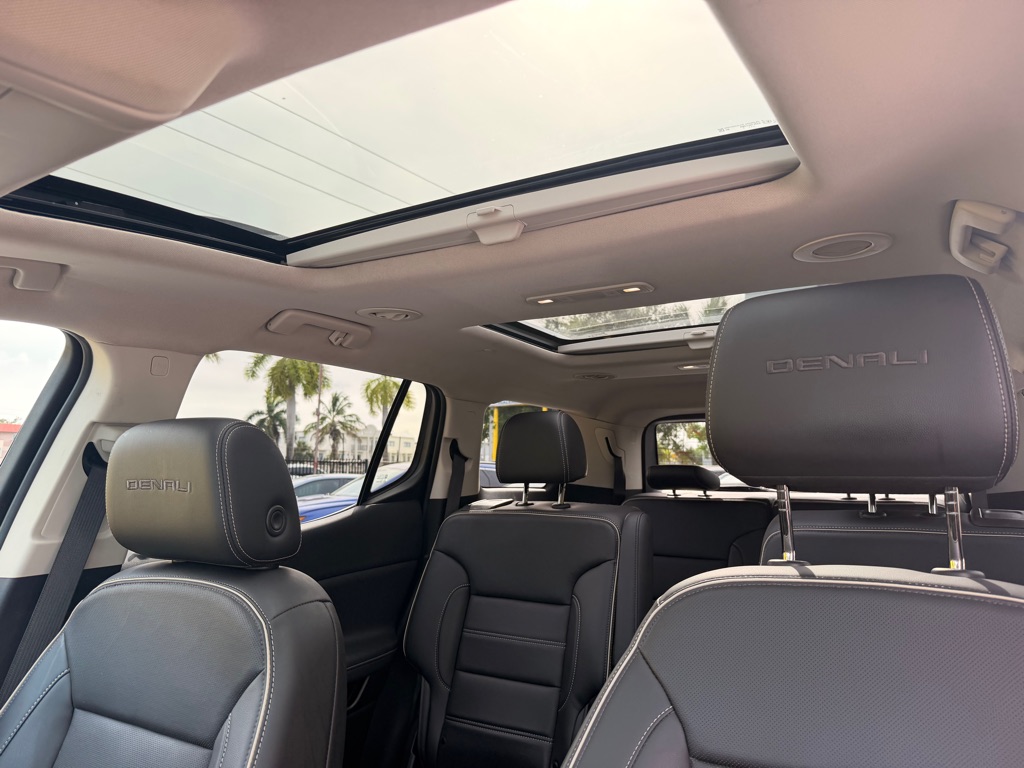Photo 19 of this GMC ACADIA