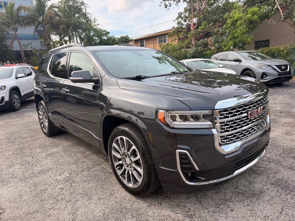 Photo 6 of this GMC ACADIA